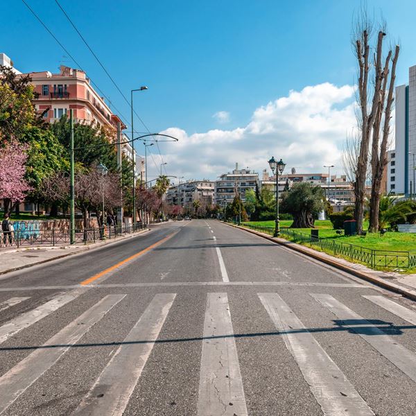 Προς αναβολή το άνοιγμα της αγοράς μετά το ρεκόρ κρουσμάτων