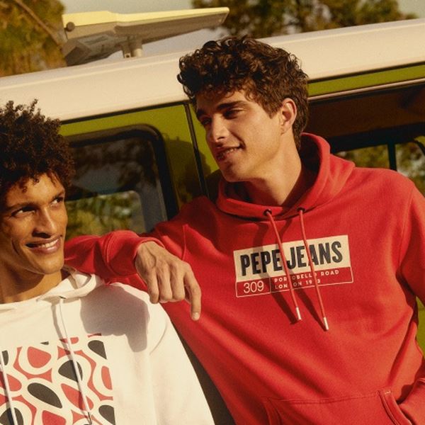 Η μεταμόρφωση της φύσης από εποχή σε εποχή, στην SS22 collection της Pepe Jeans