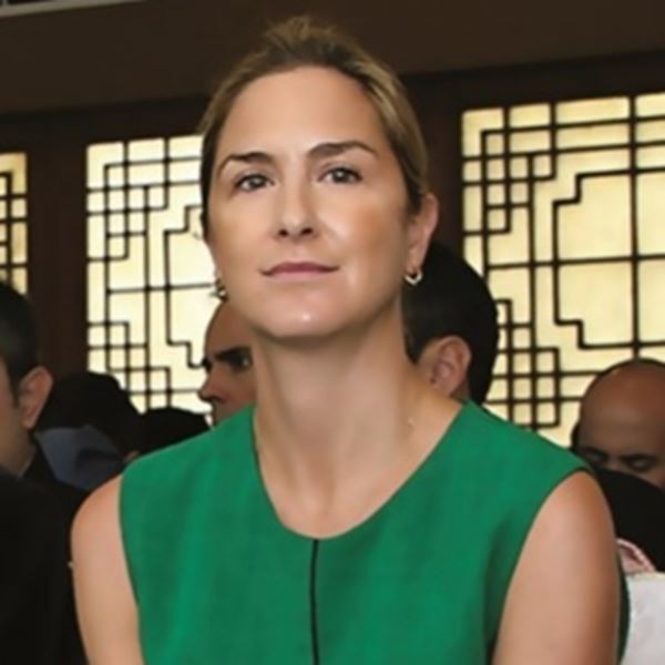 Πώς η Μαρία Αγγελικούση βρέθηκε από γιατρός σε τριτοκοσμικές χώρες στην κορυφή της ελληνόκτητης ναυτιλίας