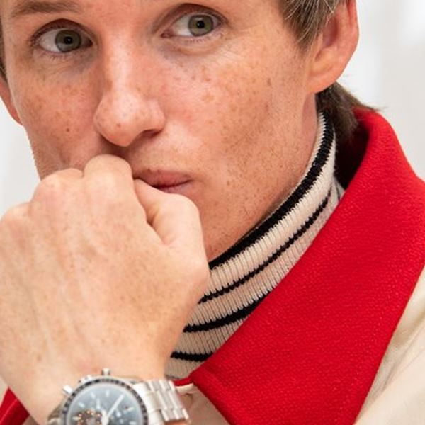 Η διαγαλαξιακή επιλογή του Eddie Redmayne για τον καρπό του