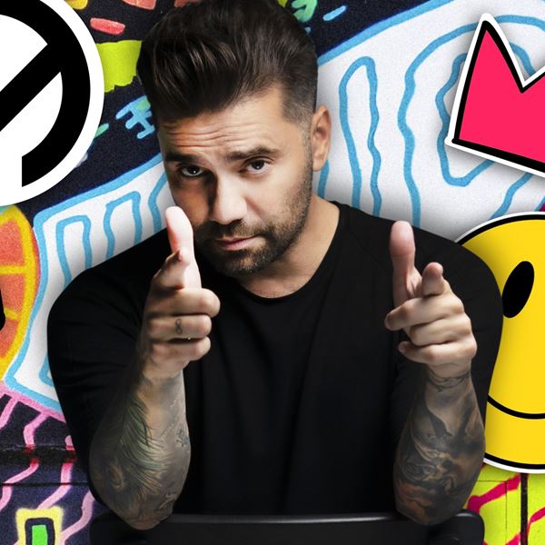 Ο Θοδωρής Μαραντίνης γιορτάζει φέτος τα γενέθλιά του με ένα live στον Κήπο του Μεγάρου