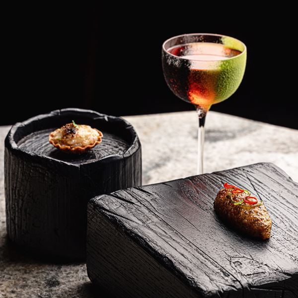 Η κοσμοπολίτικη νοστιμιά του Humain by Jul’s