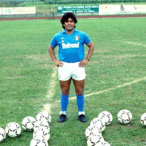 Οι δύο BMW του Diego Maradona βγαίνουν στο σφυρί