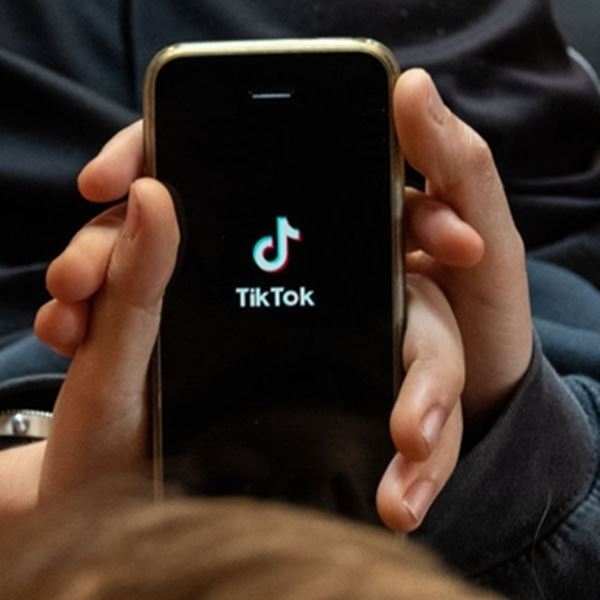 Ταινίες και σειρές στο TikTok, το νέο trend