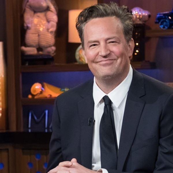 6 ωραίες ταινίες του Matthew Perry και πού μπορείς να τις δεις