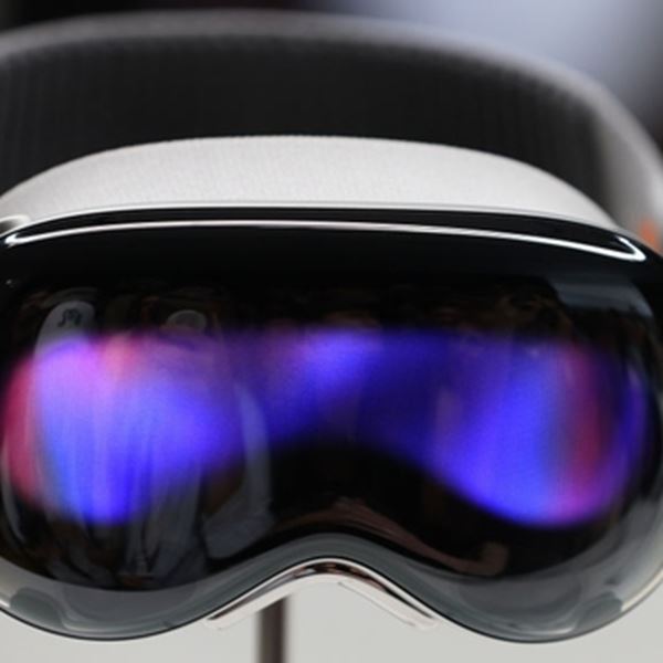 Apple Vision Pro: Όνειρο ή εφιάλτης του μέλλοντος;