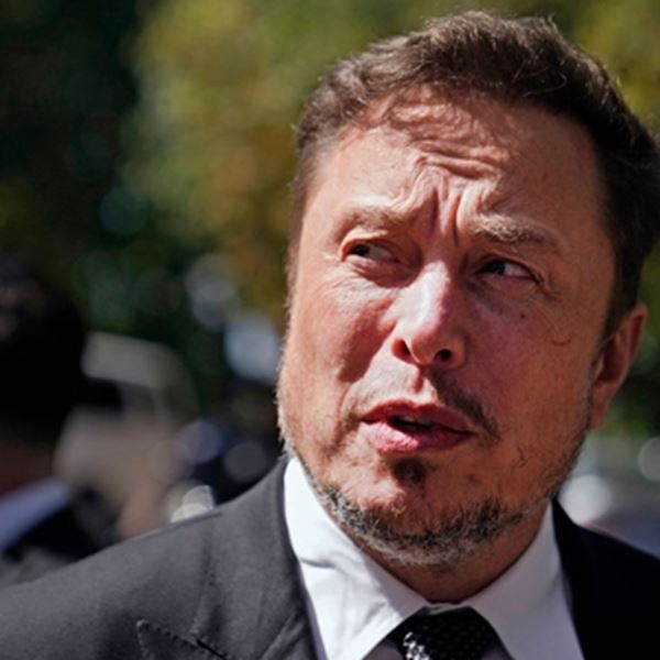 O Elon Musk υποστηρίζει ότι έγινε η πρώτη επιτυχημένη εμφύτευση chip σε ανθρώπινο εγκέφαλο