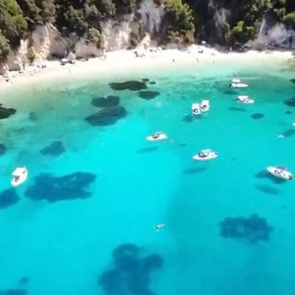 Στα Σύβοτα υπάρχει η ωραιότερη "πισίνα" του Ιονίου