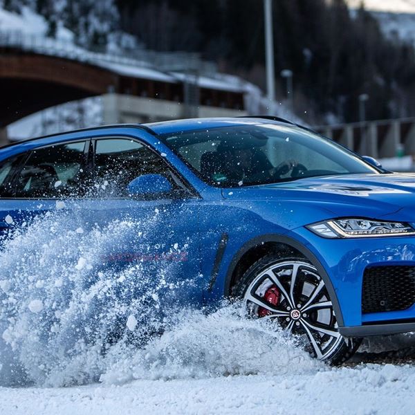 H off-road πολυτέλεια της Jaguar F-Pace