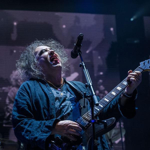 The Cure, η μεγάλη επιστροφή της μπάντας που λατρεύουμε με νέο δίσκο