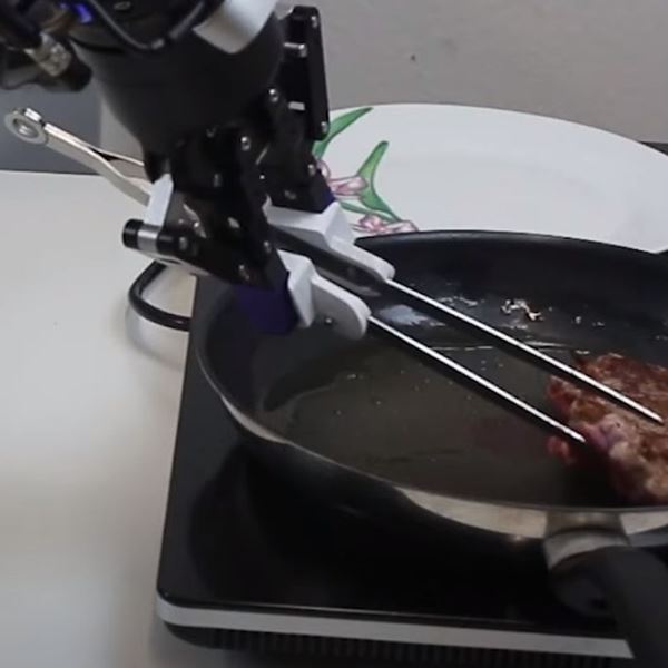 Θα εμπιστευόσουν τη μπριζόλα σου σε αυτό το ρομπότ για να την ψήσει;
