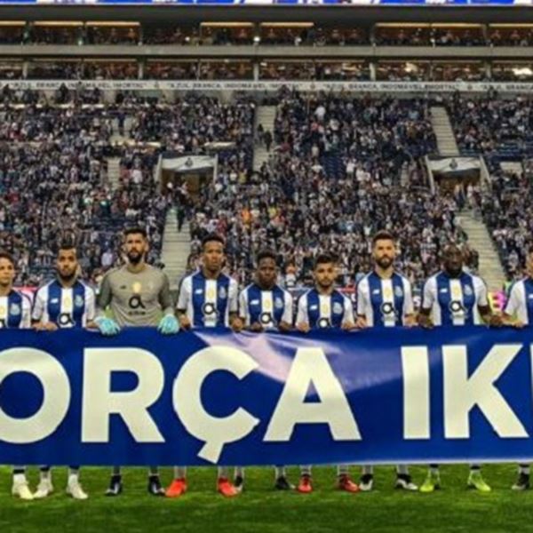 Ο συγκινητικός φόρος τιμής της Πόρτο στον Iker Casillas