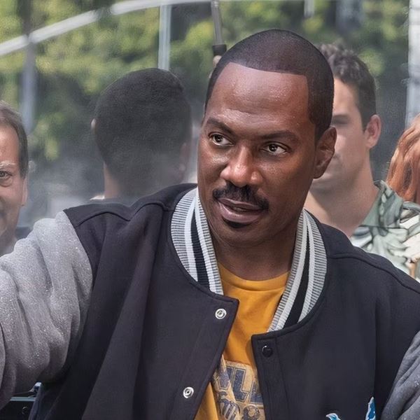 5 τέλειες σειρές και ταινίες για να δεις αυτό το σαββατοκύριακο