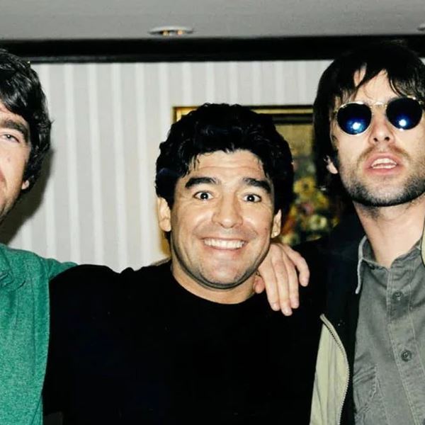 Όταν οι Oasis συνάντησαν τον Maradona