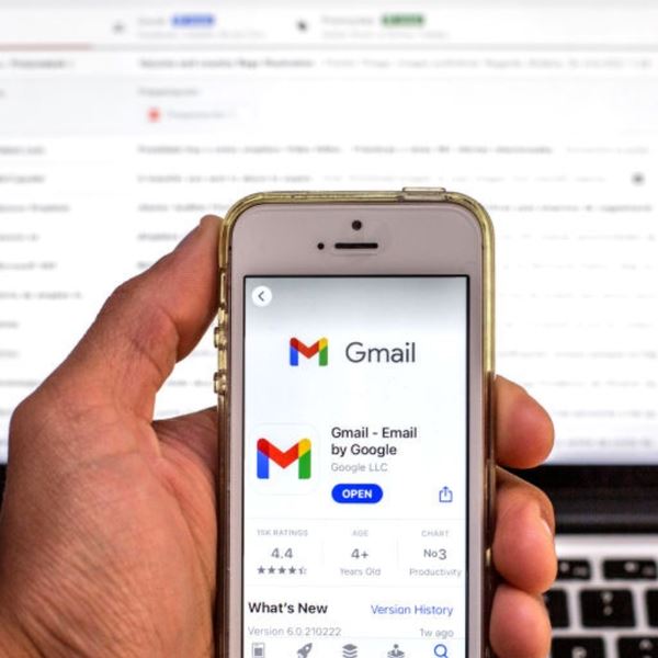 Η Google σβήνει λογαριασμούς. Αλλά γιατί;