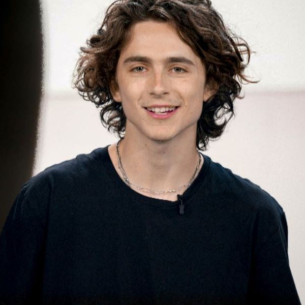 O Timothée Chalamet φορά το σπορ μπουφάν που όλοι θέλουμε