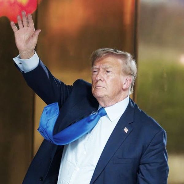 Φήμες λένε πως οι γκάφες του Donald Trump είναι εσκεμμένες