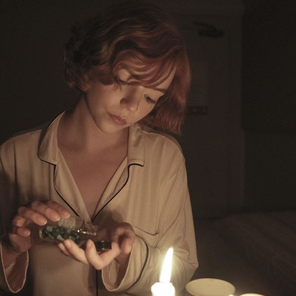 Τι ακριβώς είναι τα πράσινα χάπια στο Queen's Gambit