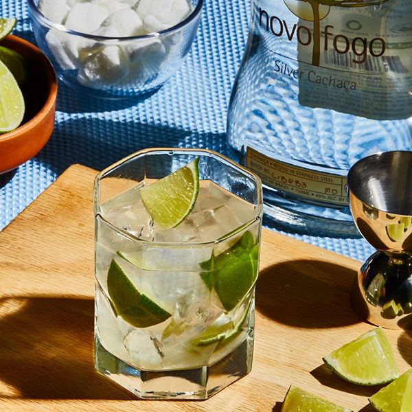 Η ιστορία και η συνταγή της Caipirinha