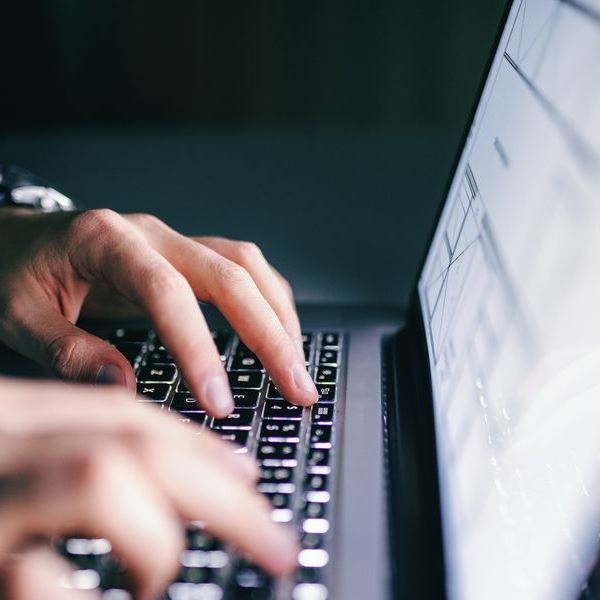 Το νέο κόλπο για να μπλοκάρεις την 'καταιγίδα' των spam στο email σου