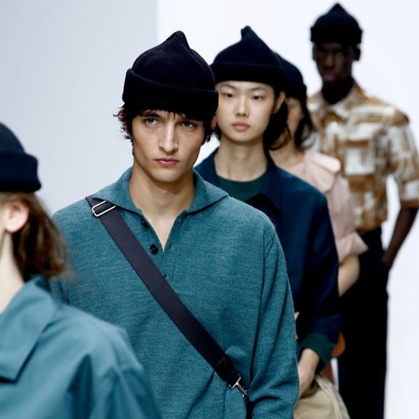 Ο σκούφος είναι (και) haute couture