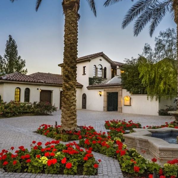 Η βίλα του Sylvester Stallone στην Καλιφόρνια βγαίνει στο σφυρί