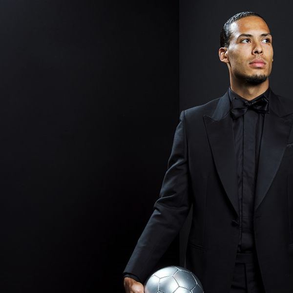 Οι καλοντυμένοι ποδοσφαιριστές των φετινών FIFA Football Awards