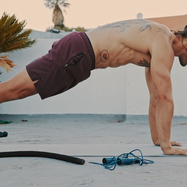 Η 9λεπτη HIIT προπόνηση για πελώρια δύναμη