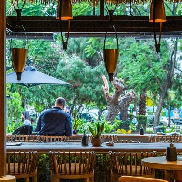 Κάτι τρέχει στην πλατεία Βραζιλίας