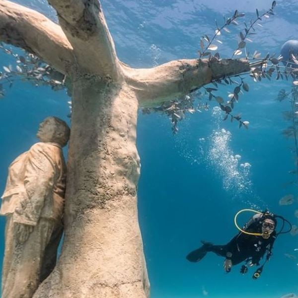 Ένας Παράδεισος στo υποβρύχιο μουσείο γλυπτικής στην Κύπρο