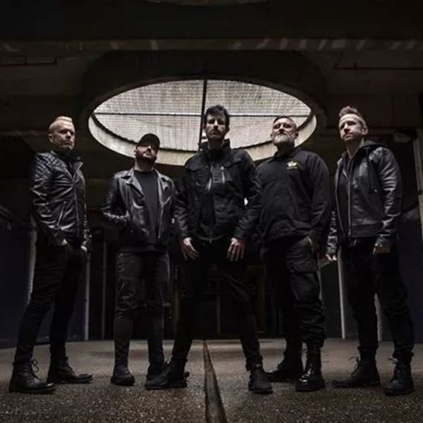 Οι πρωτοπόροι του drum ‘n’ bass Pendulum θα είναι special guests των The Prodigy