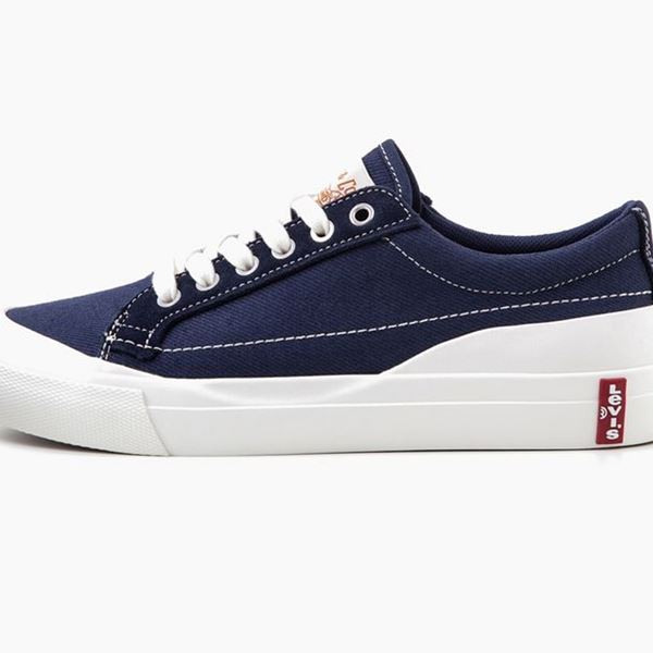 Τα νέα sneakers της Levi's