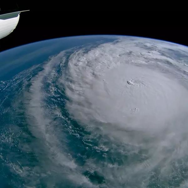 Μετεωρολόγος βάζει τα κλάματα για τον τυφώνα Milton: 'Ζητώ συγγνώμη, είναι απλώς φρικτό'