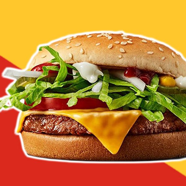 Πότε, πώς και πού φτιάχτηκε το πρώτο burger