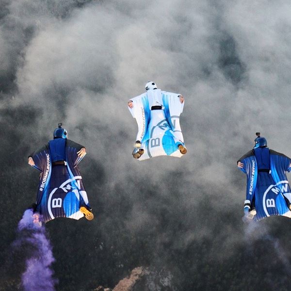 Η BMW μόλις έφτιαξε μία ηλεκτρική στολή πτήσης