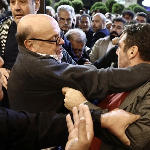 ΣΥΡΙΖΑ: Τα καλύτερα σχόλια και memes για το συνέδριο φιάσκο