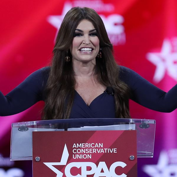 Όταν η Kimberly Guilfoyle έλεγε τους Έλληνες 'χαραμοφάηδες'