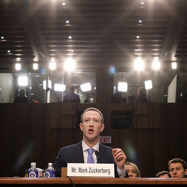 Η τεχνολογική δίκη του αιώνα βρίσκει το Facebook κατηγορούμενο