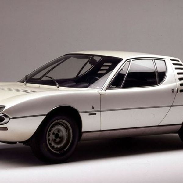 H Alfa Romeo Montreal και η αβάσταχτη γοητεία της βιασύνης