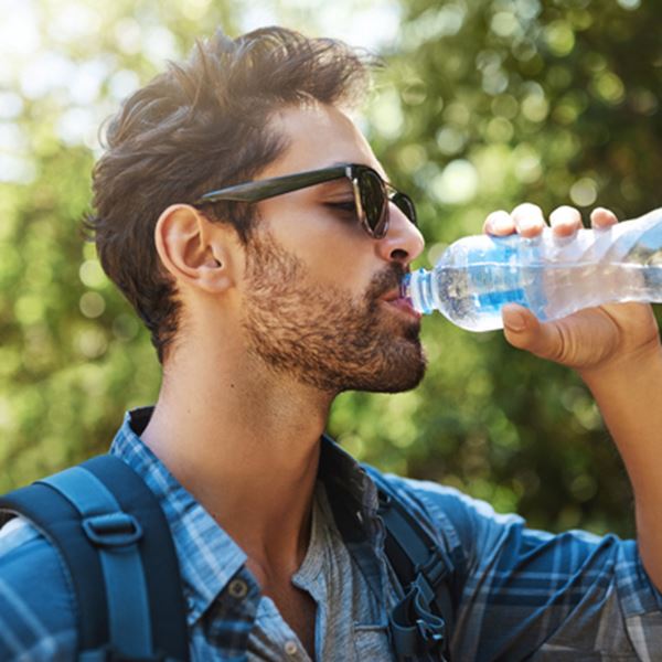 Τι θα συμβεί στο σώμα σου αν σταματήσεις να πίνεις νερό