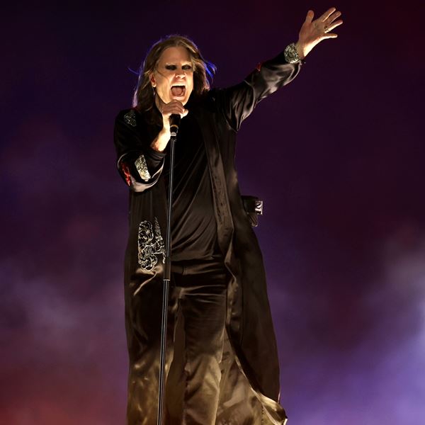 O Ozzy Osbourne ανέβηκε στη σκηνή με τους Black Sabbath για τελευταία φορά (βίντεο)