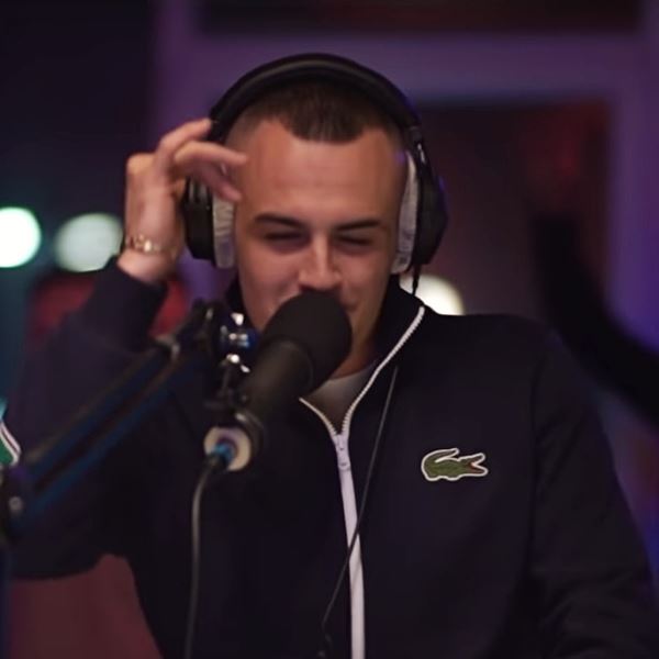 Ο Don Xhoni είναι ο viral βασιλιάς της αλβανικής trap