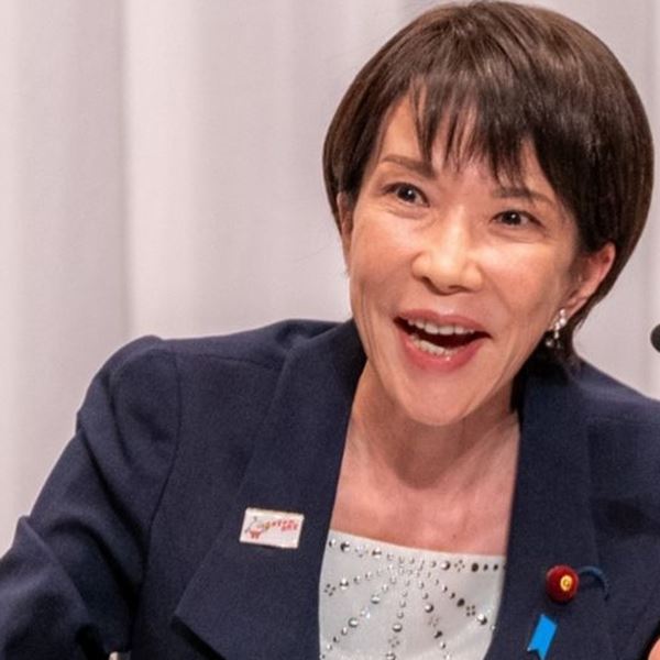 Η πρώτη γυναίκα πρωθυπουργός της Ιαπωνίας - Eίναι ντράμερ και λατρεύει το heavy metal