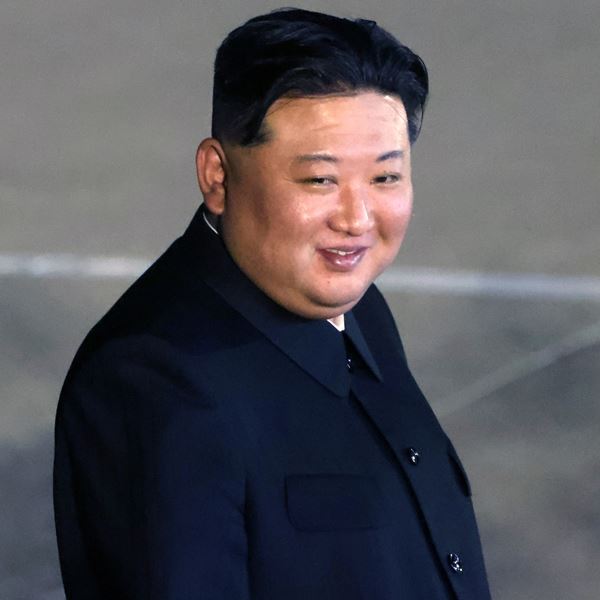 Σε άλλα νέα, έφηβοι εκτελούνται στη Βόρεια Κορέα επειδή βλέπουν Squid Game και ακούν K-Pop