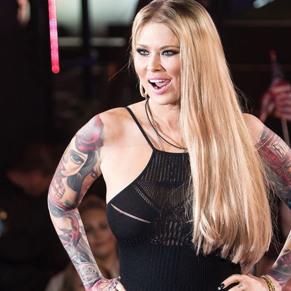 Βίος, πολιτεία και ανατροπές στη ζωή της Jenna Jameson