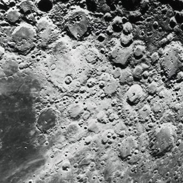 Υπάρχουν βάσιμες ενδείξεις για νερό στο φεγγάρι, λένε οι Κινέζοι