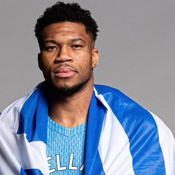 Ο Γιάννης Αντετοκούνμπο είναι απλώς 'ένα παιδί από τα Σεπόλια'