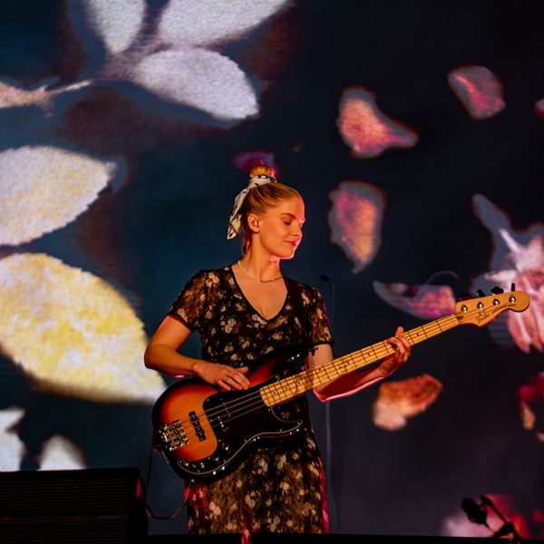 London Grammar, Aurora & Klangphonics εντυπωσίασαν το κοινό του Release Athens σε ένα μαγικό σόου