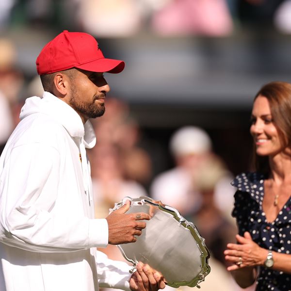 Γιατί το κόκκινο καπέλο του Nick Kyrgios έφερε αντιδράσεις στο Wimbledon;