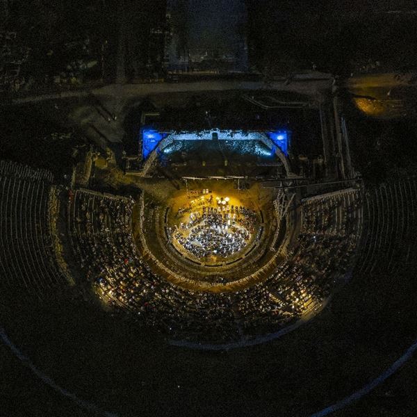 Ο πολιτιστικός παλμός της Ηπείρου χτυπά με το φυσικό μεταλλικό νερό Βίκος